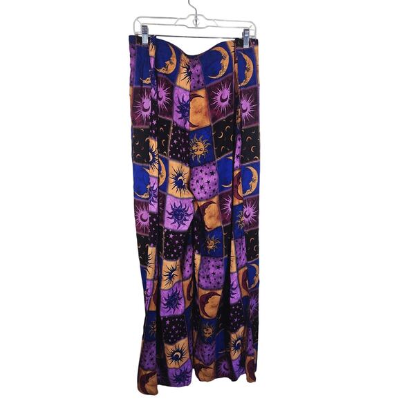 Hot Topic Cosmic Aura Athleisure Pockets Celestial Patches Lounge Pants 3-3X NWT - Picture 2 of 5